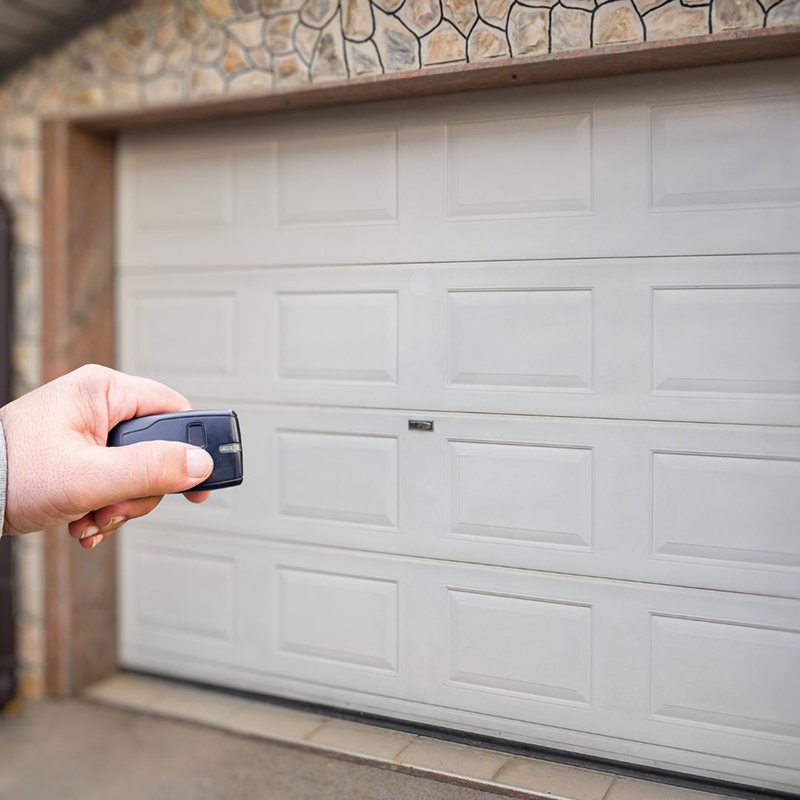 4 Signs Its Time to Replace Your Garage Door1